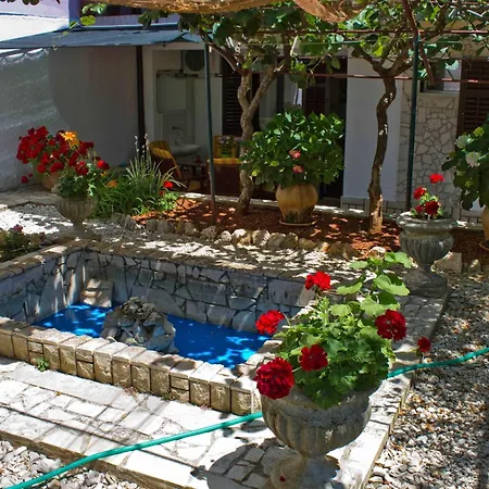 With Parking Space Stinjan, Pula - 2279 Apartment Stinjan