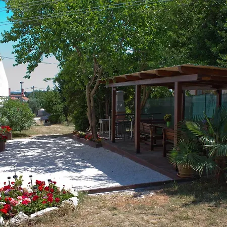 With A Parking Space Stinjan, Pula - 2279 דירה *