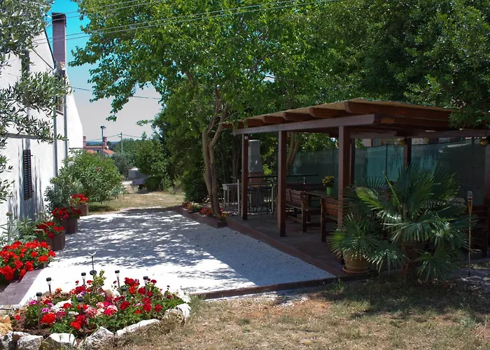 With A Parking Space Stinjan, Pula - 2279 Appartement *