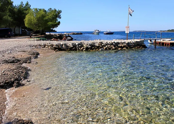 With A Parking Space Stinjan, Pula - 2279 Štinjan